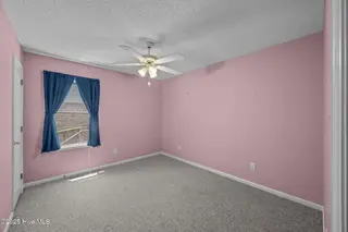 107 Innisbrook Court, New Bern, NC 28562 — 3-bedroom home in Greenbrier, New Bern, NC, photo 16 of 38: 22-web-or-mls-0C0A6871