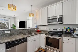 1612 Searay Lane Unit 2, Carolina Beach, NC 28428 – photo 3: 24-web-or-mls-DSC06115