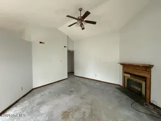 350 Lee Drive, Havelock, NC 28532 – photo 7: Living Room 1