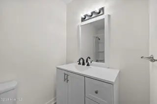 117 Sheffield Road, Jacksonville, NC 28546 – photo 21: 44-web-or-mls-_RAD2223