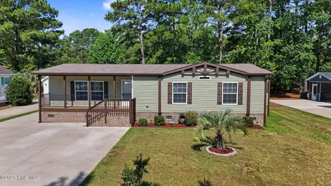 908 Palmer Dr, Calabash