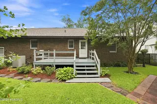 1113 Riverside Avenue, Elizabeth City, NC 27909 – photo 6: Back of House