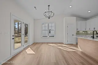 1216 Petite Terre Court, New Bern, NC 28560 – photo 15: 20-web-or-mls-DSC_7977
