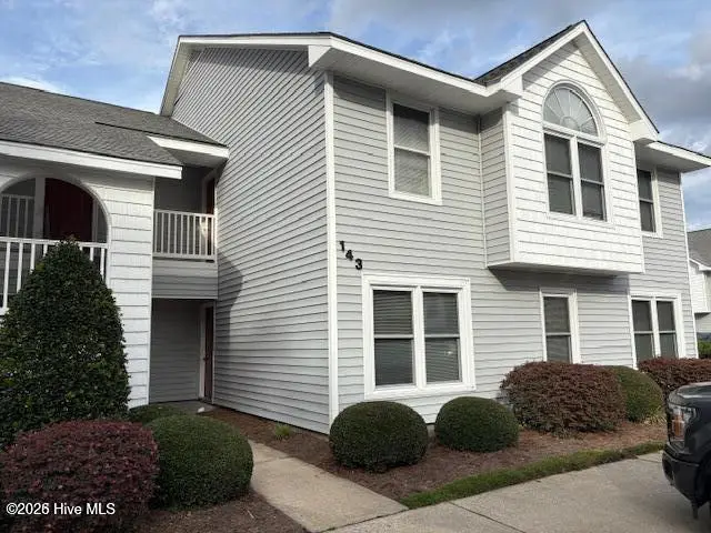 143 W Victoria Court, Greenville, NC 27834 – photo 1 of 11: Front