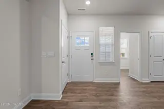 265 Lake Tyler Drive, New Bern, NC 28560 – photo 2: 10-web-or-mls-DSC_9417