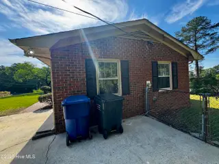 1307 Cogdell Drive, Kinston, NC 28501 — 3-bedroom home, Kinston, NC, photo 3 of 35: IMG_2965