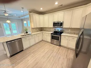 1306 Old Folkstone Road, Sneads Ferry, NC 28460 – photo 11: Kitchen