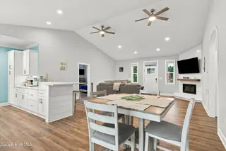 402 Gillikin Road, Beaufort, NC 28516 – photo 23: 39-web-or-mls-IMG_3513