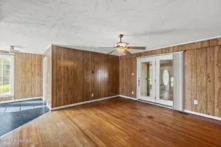 200 Banks Street, Jacksonville, NC 28540 — 3-bedroom home in New River Homes, Jacksonville, NC, photo 6 of 50