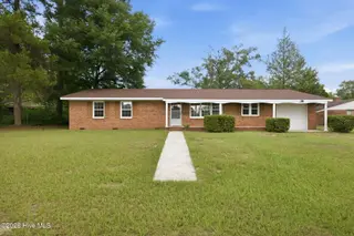 1714 Washington Street, New Bern, NC 28560 – photo 1: Front of House