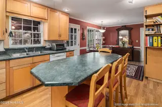 200 Fox Haven Drive, Greenville, NC 27858 — 4-bedroom home in Oakhurst, Greenville, NC, photo 21 of 47: 20251217 MLS K_Holloman 200 Fox Haven Dr