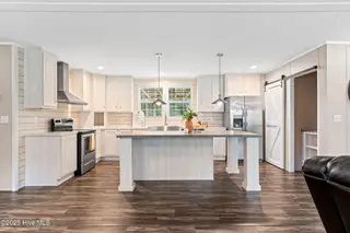 546 Pond Road, Rocky Point, NC 28457 – photo 14: Kitchen