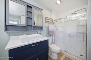 2625 Garden Grove Way, Greenville, NC 27858 – photo 4: 30-web-or-mls-bls_0047_edit