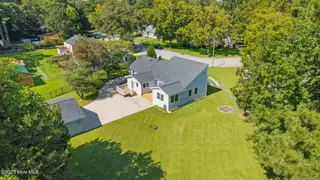 501 Franklin Avenue, New Bern, NC 28560 – photo 8: 7-web-or-mls-DJI_20250827153824_0847_D