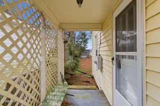 409 Perry Street, Elizabeth City, NC 27909 – photo 5: 5-web-or-mls-perryli-6