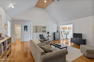 120 Pearl Drive, Beaufort, NC 28516 — 3-bedroom home in Beaufort Meadow, Beaufort, NC, photo 14 of 50: 31-web-or-mls-1S3A1025