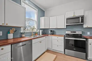 1116 S 3rd Street, Wilmington, NC 28401 – photo 18: 22-web-or-mls-DSC08019