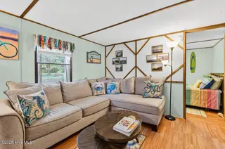 2645 Fairway Drive SW, Supply, NC 28462 — 2-bedroom manufactured home in Gators Grant, Supply, NC, photo 8 of 49: 37-kahunaphoto