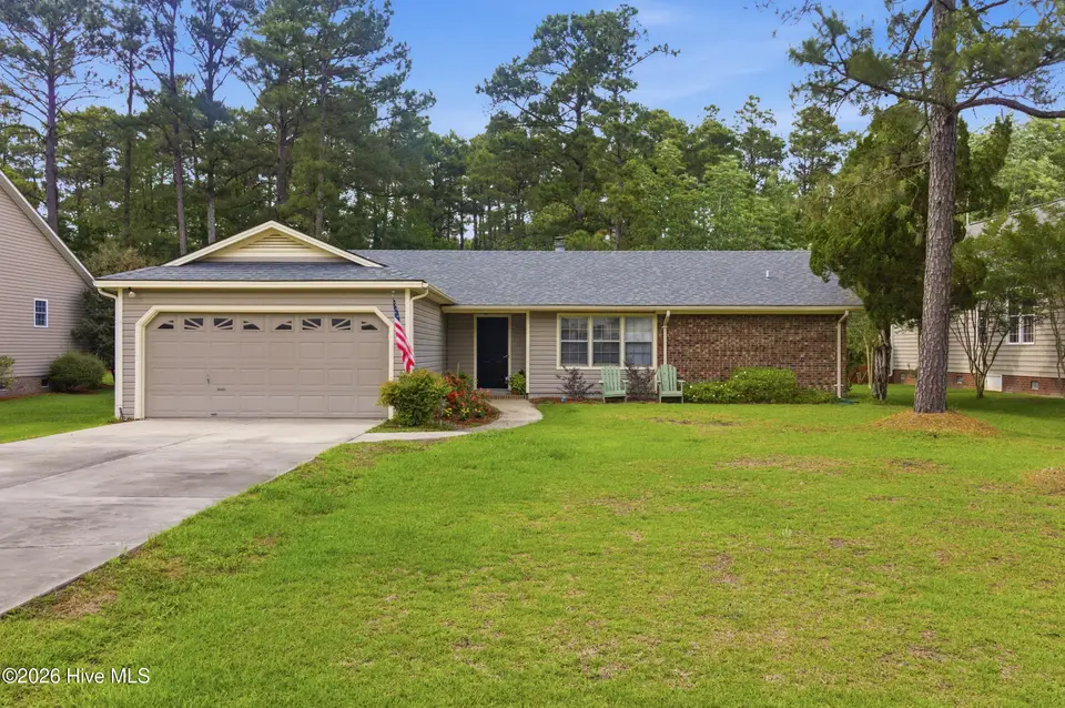 1820 Caracara Drive, New Bern, NC 28560 – photo 1 of 34: 1820 Caracara Drive, New Bern, NC 28560