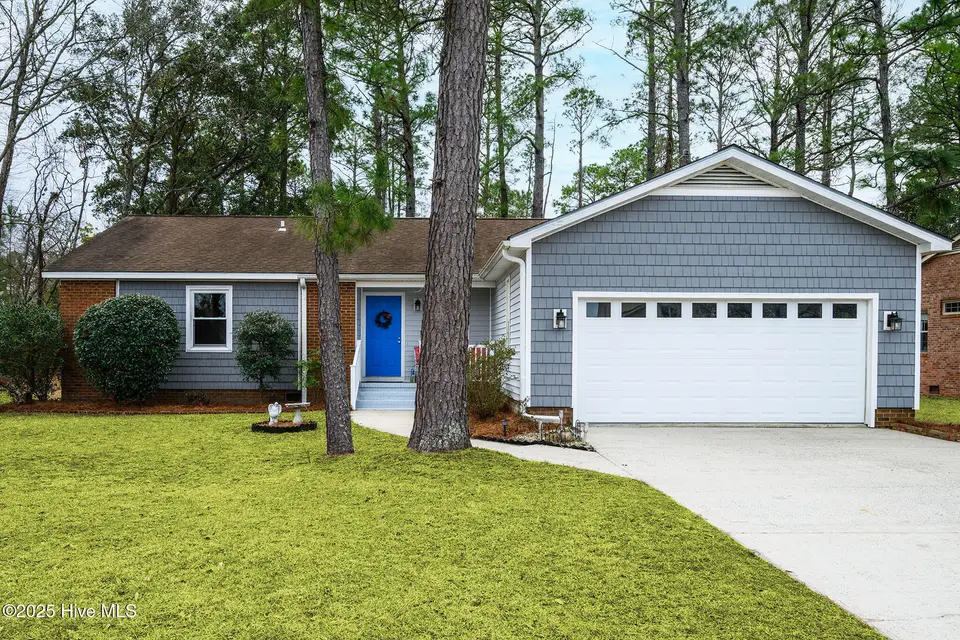 6203 Gondolier Drive, New Bern, NC 28560 – photo 1 of 68: 6203 Gondolier Drive, New Bern, NC 28560