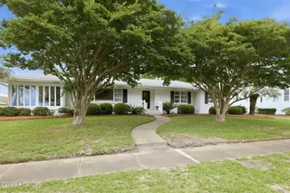 2112 Evans Street, Morehead City, NC 28557 – photo 1: 18-web-or-mls-1S3A7661
