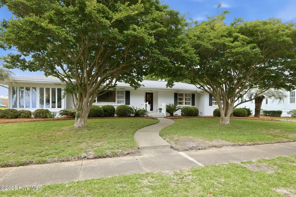 2112 Evans Street, Morehead City, NC 28557 – photo 1 of 56: 18-web-or-mls-1S3A7661