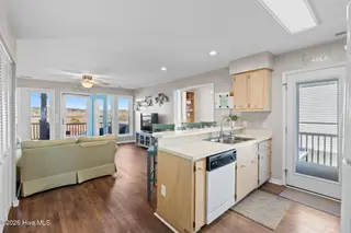 292 Brunswick Avenue W # B, Holden Beach, NC 28462 – photo 4: 292 B Ocean Blvd W