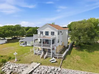 103 Waterfront Avenue, Newport, NC 28570 – photo 9: Back of House
