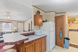 2426 Red Snapper Street SW, Supply, NC 28462 — 3-bedroom manufactured home, Supply, NC, photo 9 of 25: 2426RedSnapperStSW - 13