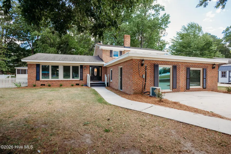 3103 Tilghman Road N, Wilson, NC 27896 – photo 1 of 41: IMG_2832