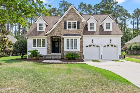 117 Plantation Passage Dr SE, Bolivia