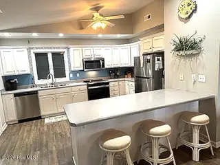 201 S Anderson Boulevard, Topsail Beach, NC 28445 – photo 20: IMG_4373 (002)