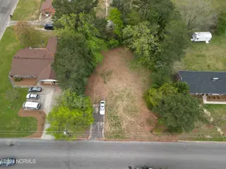 902 Rosanne Drive, Kinston, NC 28504 – photo 1: Overhead view