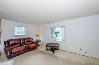 410 Regalwood Drive, Jacksonville, NC 28546 – photo 5: TR (16 of 81)