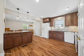 1035 W Saint James Street, Tarboro, NC 27886 – photo 10: Kitchen