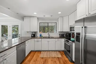 31 Horsemint Trail, Bald Head Island, NC 28461 — 3-bedroom home in BHI (Bald Head Island), Bald Head Island, NC, photo 9 of 50: web-4