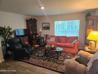 301 Stratton Place, Washington, NC 27889 – photo 6: Living room