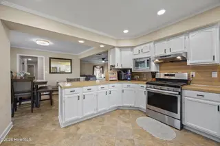 105 Dogwood Drive, Washington, NC 27889 – photo 14: 43-web-or-mls-IMG_4042