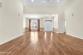 8724 Sedgley Drive, Wilmington, NC 28412 – photo 4: Living Room