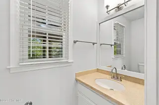 238 Shannon Drive, Wilmington, NC 28409 – photo 24: 24_1st floor bathroom