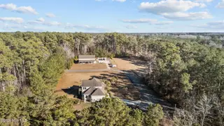 108 Blue Heron Court, Beaufort, NC 28516 — 3-bedroom home in Sea Gate, Beaufort, NC, photo 9 of 70: 17-web-or-mls-DJI_20260116143609_0160_D