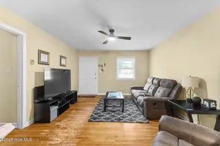 1 Lee Court, Jacksonville, NC 28546 — 3-bedroom home in Windsor Manor, Jacksonville, NC, photo 6 of 26: lee-7