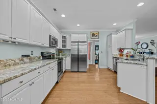 164 Laura Drive, New Bern, NC 28562 – photo 18: 36-web-or-mls-DSC_4380