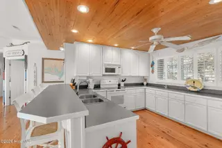 1528 Island Road, Harkers Island, NC 28531 – photo 10: Kitchen