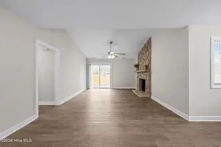 707 Plantation Drive, New Bern, NC 28562 – photo 4: 23-web-or-mls-DSC_2684