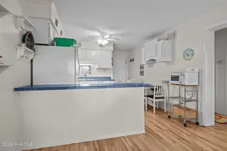301 E Commerce Way Road 357, Atlantic Beach, NC 28512 – photo 8: Kitchen with Bar Counter