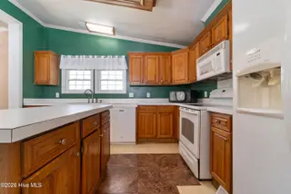119 Dixon Drive, Newport, NC 28570 – photo 10: 119 Dixon Dr (3)