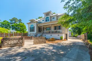 109 Weaver Drive, Lake Waccamaw, NC 28450 – photo 1: 109WEAVER02