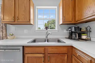 2310 Ivy Road, Greenville, NC 27858 – photo 22: 023_DSC_4362