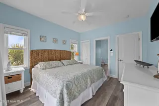132 N Permuda Wynd Drive, North Topsail Beach, NC 28460 – photo 10: 29-web-or-mls-IMG_3749